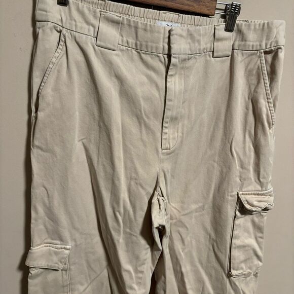 TNA ARITZIA Cargo Pants Flax Beige Tan- Size XL - Picture 4 of 12